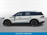 Thumbnail of 2022 Pristine White Metallic Tri-Coat Lincoln Aviator