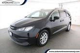 Photo of 2020 Brilliant Black Crystal Pearlcoat Chrysler Voyager