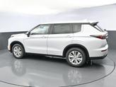 Thumbnail of 2025 White Diamond Mitsubishi Outlander