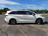 Thumbnail of 2021 Blizzard Pearl Toyota Sienna