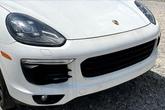 Thumbnail of 2018 White Porsche Cayenne