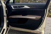 Thumbnail of 2016 Tan Lincoln MKZ
