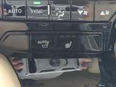 Thumbnail of 2025 Platinum Acura MDX