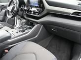 Thumbnail of 2022 Silver Toyota Highlander
