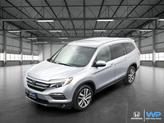 Thumbnail of 2017 Lunar Silver Metallic Honda Pilot
