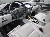Thumbnail of 2017 Lunar Silver Metallic Honda Pilot