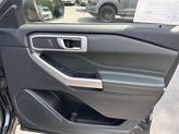Thumbnail of 2022 Agate Black Metallic Ford Explorer