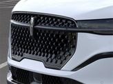 Thumbnail of 2025 White Platinum Clearcoat Metallic Lincoln Nautilus