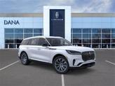 Thumbnail of 2025 Crystal White Metallic Lincoln Aviator