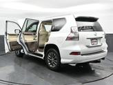 Thumbnail of 2016 White Lexus GX 460