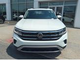 Thumbnail of 2023 Pure White Volkswagen Atlas