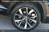 Thumbnail of 2024 Deep Black Pearl Effect Volkswagen Atlas