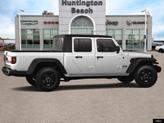 Thumbnail of 2025 Bright White Jeep Gladiator