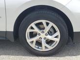 Thumbnail of 2019 Iridescent Pearl Tricoat Chevrolet Equinox