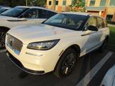 Thumbnail of 2022 Pristine White Metallic Tri-Coat Lincoln Corsair