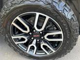 Thumbnail of 2022 Summit White GMC Yukon
