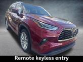 Thumbnail of 2020 Ruby Flare Pearl Toyota Highlander