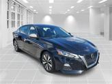 Thumbnail of 2022 Super Black Nissan Altima