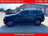 Photo of 2017 Diamond Black Crystal Pearlcoat Jeep Grand Cherokee
