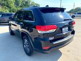 Thumbnail of 2017 Diamond Black Crystal Pearlcoat Jeep Grand Cherokee