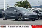 Photo of 2022 Gray Tesla Model 3