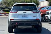 Thumbnail of 2019 Bright White Clearcoat Jeep Cherokee