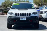 Thumbnail of 2019 Bright White Clearcoat Jeep Cherokee