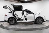 Thumbnail of 2018 Pearl White Multi-Coat Tesla Model X