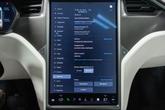 Thumbnail of 2018 Pearl White Multi-Coat Tesla Model X