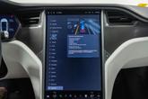 Thumbnail of 2018 Pearl White Multi-Coat Tesla Model X