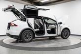Thumbnail of 2018 Pearl White Multi-Coat Tesla Model X
