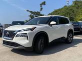 Thumbnail of 2023 Pearl White Tricoat Nissan Rogue