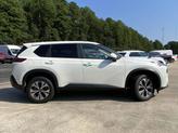 Thumbnail of 2023 Pearl White Tricoat Nissan Rogue
