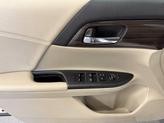 Thumbnail of 2017 White Orchid Pearl Honda Accord