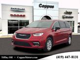 Photo of 2026 Red Hot Pearl Coat Pr6 Chrysler Pacifica
