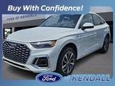 Photo of 2023 White Audi Q5