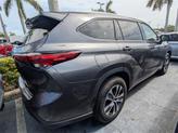 Thumbnail of 2022 Magnetic Gray Metallic Toyota Highlander
