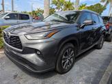 Thumbnail of 2022 Magnetic Gray Metallic Toyota Highlander