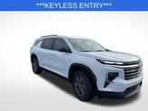Thumbnail of 2025 Summit White Chevrolet Traverse