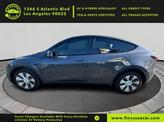 Thumbnail of 2023 Midnight Silver Metallic Tesla Model Y