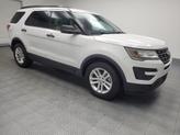 Thumbnail of 2016 Oxford White Ford Explorer