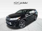 Photo of 2019 Midnight Black Metallic Toyota Highlander