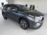 Thumbnail of 2023 Magnetic Gray Metallic Toyota Highlander
