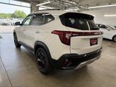 Thumbnail of 2026 Snow White Kia Seltos
