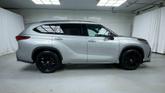 Thumbnail of 2023 Celestial Silver Metallic Toyota Highlander