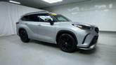 Thumbnail of 2023 Celestial Silver Metallic Toyota Highlander