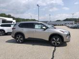 Thumbnail of 2025 Champagne Silver Metallic Nissan Rogue