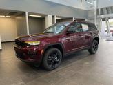 Thumbnail of 2025 Velvet Red Pearlcoat Jeep Grand Cherokee