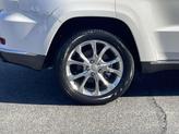 Thumbnail of 2021 Ivory Jeep Grand Cherokee