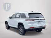 Thumbnail of 2025 Bright White Clearcoat Jeep Grand Cherokee
